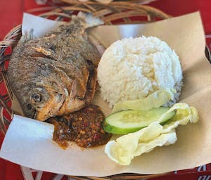 Ayam Dan Ikan Bakar Mak Iyah Kulina Situs Pesan Antar Katering Dan Restoran Jakarta Kulina